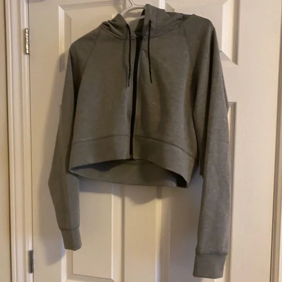 Tracksuit - Picture 3 of 6